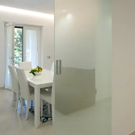 Manilu Maison *